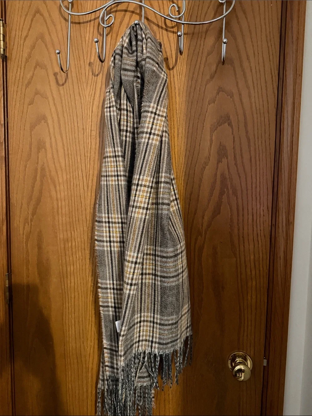 Liz Claiborne Gray & Cream Plaid Fringe Shawl Cape